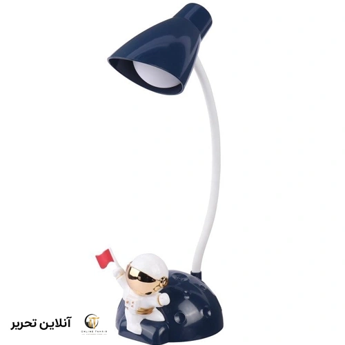چراغ مطالعه فضانورد روی ماه